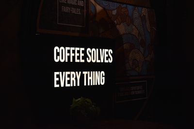 Organizar un café de IA: ¿Qué sucede?