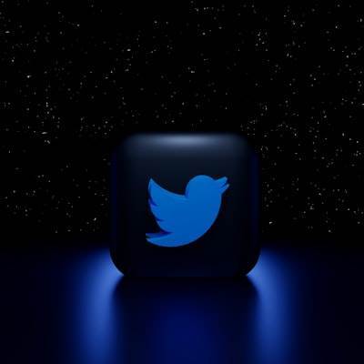 Musk abandona nombre y logo de "Twitter" para relanzar Operación Bluebird