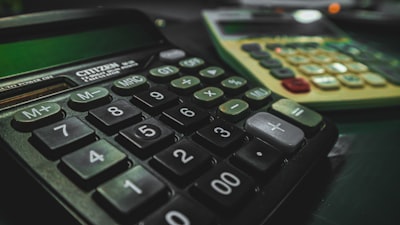 Cálculo automatizado de comisiones para representantes de ventas en Barcelona