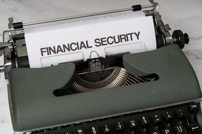 Consideraciones al elegir un agente de inteligencia artificial como socio financiero