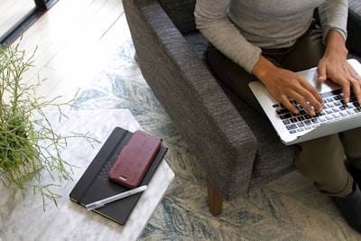 Trabajo remoto: Beneficios y costos.