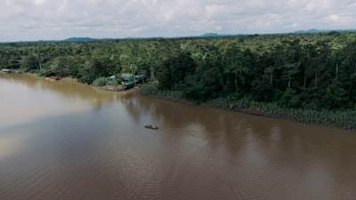 Apagón en Amazon: Una sola puntuación de fallo desencadenó el corte de energía que afectó a millones