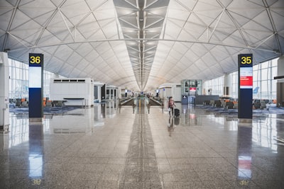 Pronóstico de colas con Transformer en aeropuertos