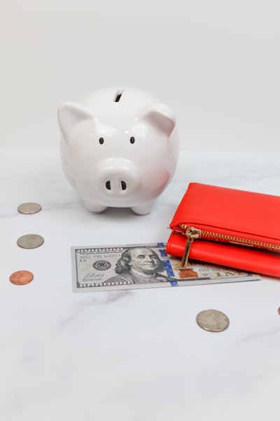 Ahorros medibles: automatización, consolidación y menos errores