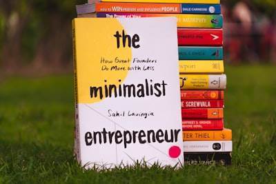 10 libros esenciales sobre emprendimiento para emprendedores novatos