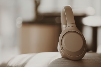 Ahorra $150 en los auriculares Sony WH-1000XM5