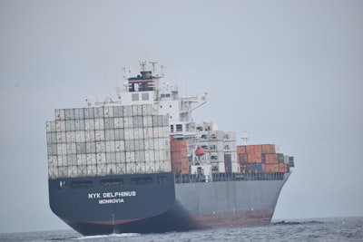 Docker Compose en producción: 30 días de datos reales