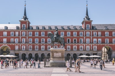Prácticas en Madrid 2026: Preguntas y Respuestas para Estudiantes