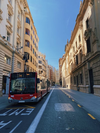Top 3 Expertos en IA para mejorar rutas en Valencia