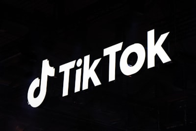 El editor de Tunic denuncia anuncios de IA discriminatorios en TikTok