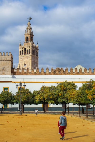 Contrata un Equipo Impulsado por IA en Sevilla