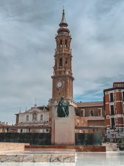 Los 30 Mejores Expertos en Portales de Negocios a Medida en Zaragoza