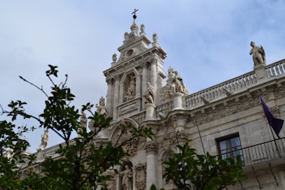 Implementación de Q2BSTUDIO para portal de estudiantes con pagos (Valladolid 2026)