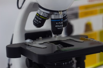 El microscopio que cambia el destino