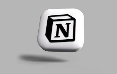 Desarrollo de paneles de control e informes en n8n