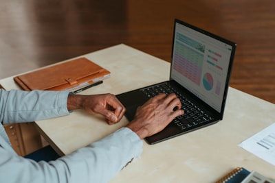 Ventajas de eliminar dependencia de hojas de cálculo en trabajo remoto