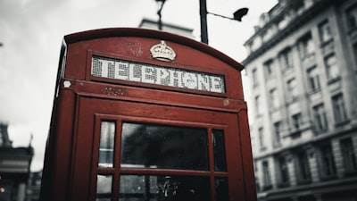 Top 100 Expertos en Sistemas de Teléfono de IA en Europa