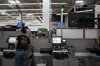 ¿Cómo verificar la experiencia de un socio de IA en soporte al cliente?
