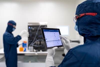 Utilizando AI Generativa en MedTech: Acelerando Soluciones Inteligentes