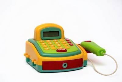 ¿Puede la IA en sistemas telefónicos automatizar tareas repetitivas o manuales?