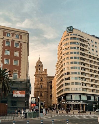 15 expertos en agencia crean una app de ChatGPT en Málaga