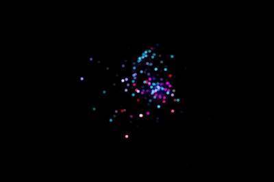 Síntesis estelar con regresión de procesos gaussianos adaptativos