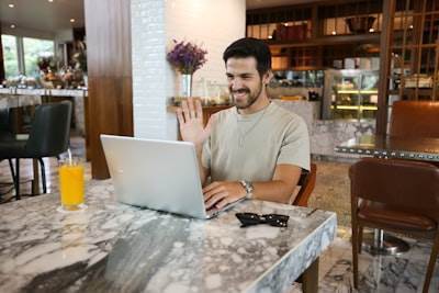 Consejos para Contratar Desarrolladores Web en la Industria Hotelera