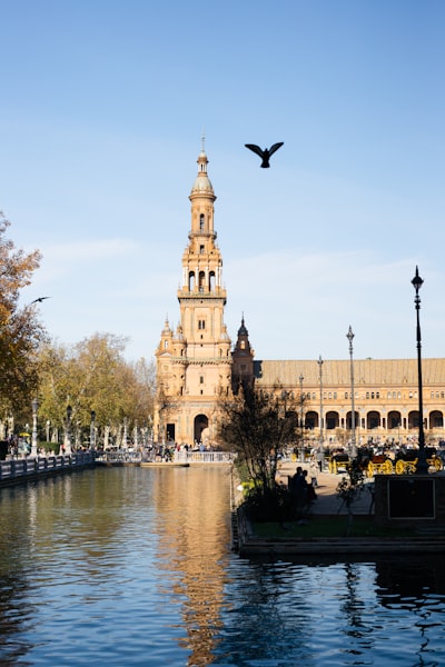 Automatización de tickets de IT desde el correo electrónico en Sevilla