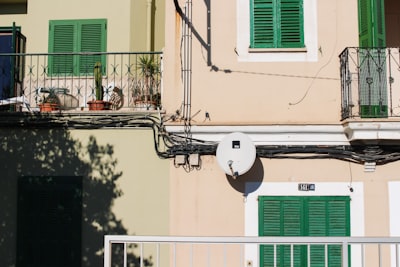 Automatización profesional de servicios de comunicación para contratistas en Palma