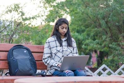 Tecnología y Desafíos Mentales Estudiantiles