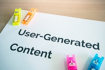 ¿Cómo la retroalimentación de los usuarios mejora la automatización del contenido?