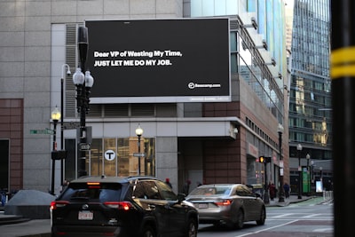 Listen Labs recauda $69 millones tras campaña viral en carteles para ampliar evaluaciones de IA