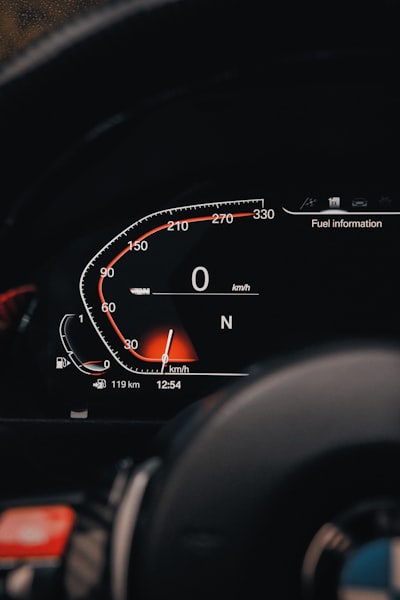 ¿Cómo mejorar la automatización de paneles de control con retroalimentación de usuarios?