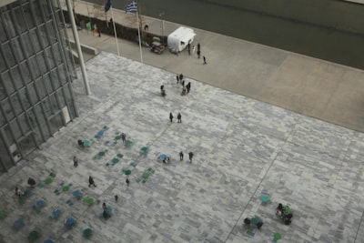 Dentro del Foro del ICE: Agentes se quejan de sus trabajos