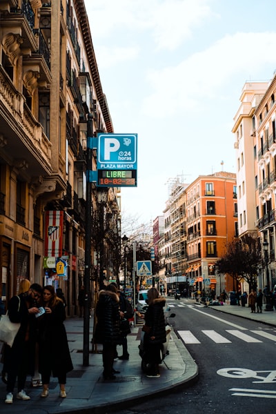 Agentes de IA profesionales para adquisiciones en Madrid