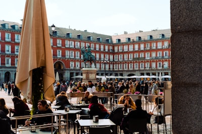 Top 3 empresas para colaborar con empleados de IA en Madrid