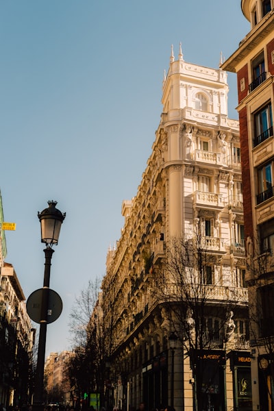 Diferencias entre validación automática de pedidos y servicios de stock en Madrid