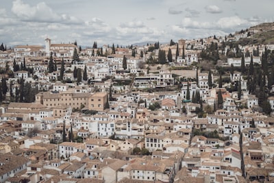 Top 3 empresas de búsqueda en SharePoint con IA en Granada