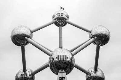 La mejor guía para encontrar servicios de IA en Europa