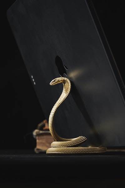 Optimizado para SEO: "Construye un agente de Inteligencia Artificial en Python en 10 minutos"