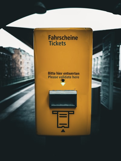 ¿Automatización del cierre de tickets y sostenibilidad en industrias innovadoras?