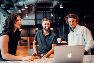 Las mejores empresas de intranet con chat para equipos remotos