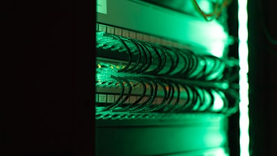 Microsoft amplía su infraestructura de servidores a pesar de preocupaciones sobre el agua