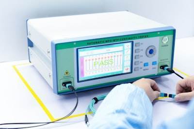 Automated Variance Calibration for Enhanced Secondary Ion Mass Spectrometry Data Analysis