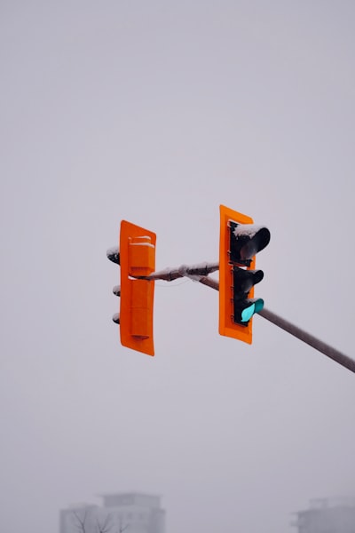 Manejo de tráfico en Webhook sin escalar el VPS.