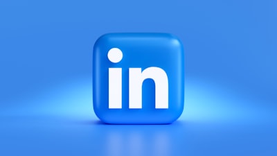 Intranet moderna con IA y moderación en Alicante