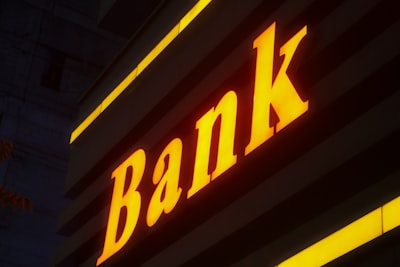 Detección de Fraude en Préstamos con IA: Centinelas Bancarios 2026