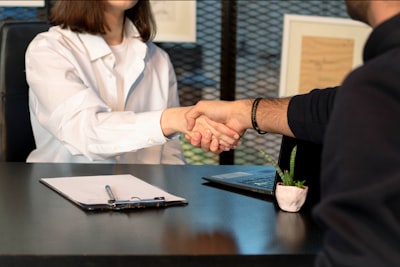 Por qué los vendedores deben ser rápidos en la entrevista
