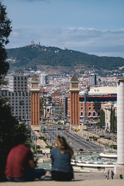 Los 3 expertos más recomendados en resumen de documentos por página en Barcelona