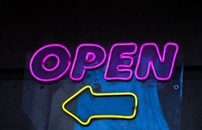 Entrevista a Ashton Hettiarachi: La misión de OpenxAI para descentralizar y democratizar la IA